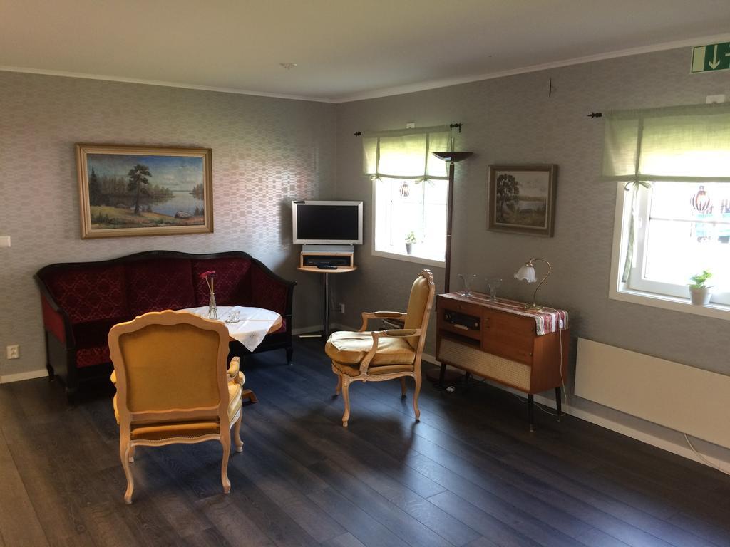 Foellingen Hotell Kisa Luaran gambar
