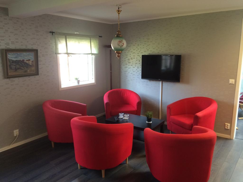 Foellingen Hotell Kisa Luaran gambar